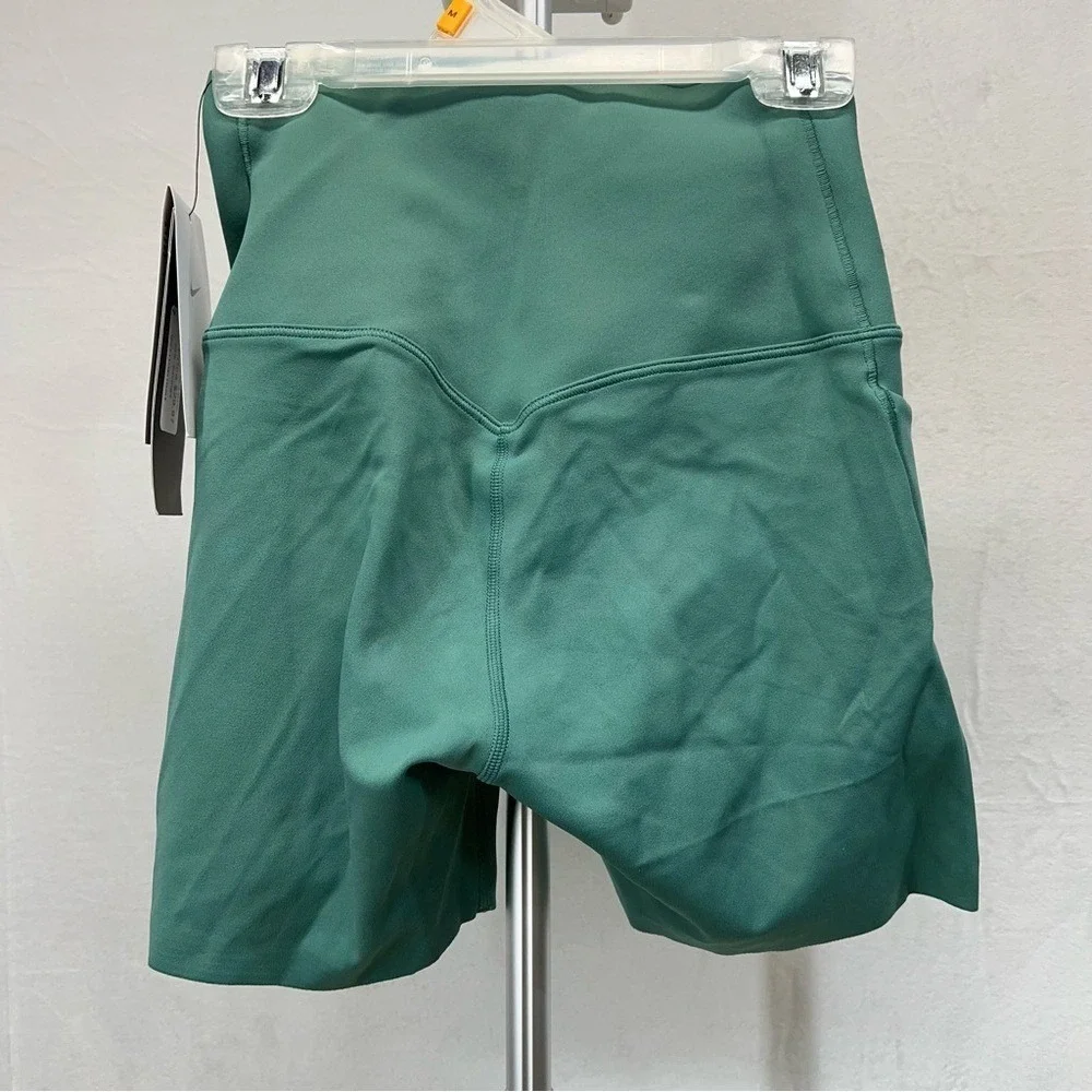 Nike Universa Women's Teal Green Athletic‎ Biker Shorts Xsmall